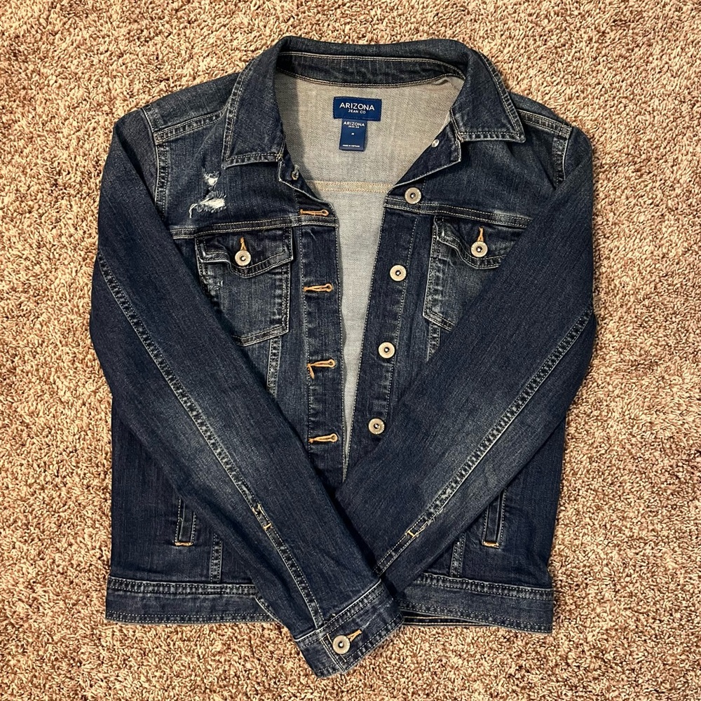 Rarely worn but super cute! Nice color and can be worn over anything.
